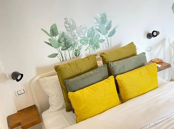 La Casetta Al Poetto Bed & Breakfast