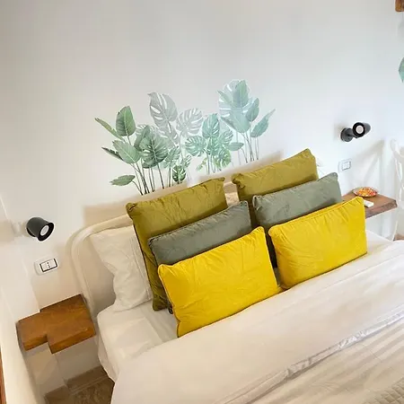 La Casetta Al Poetto Bed & Breakfast